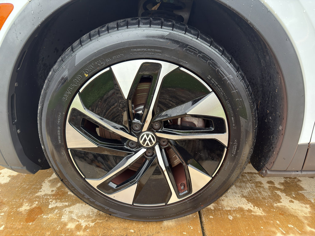 Used 2021 Volkswagen ID.4 Pro S w/ ID.4 Protection Package image 16