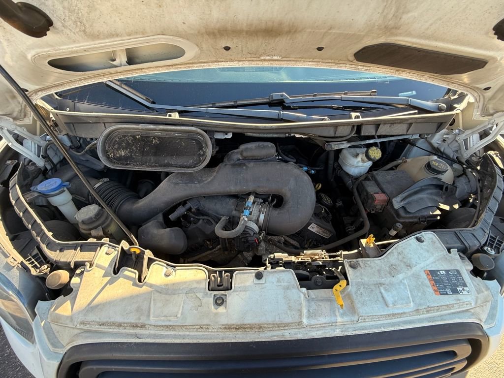Used 2018 Ford Transit 250 130 Low Roof RWD image 12