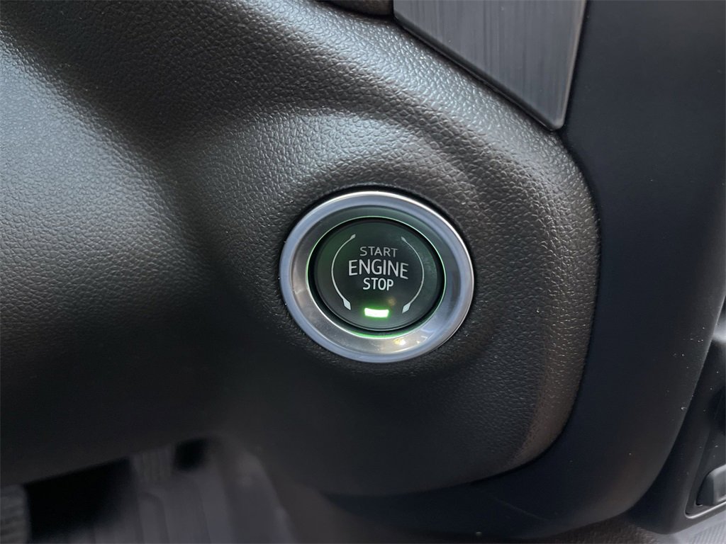 Used 2021 GMC Sierra 3500 Denali w/ Denali Ultimate Package image 17