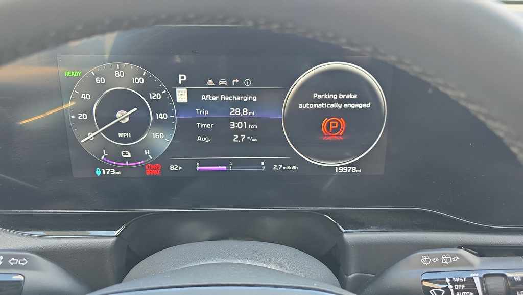 Used 2023 Kia Niro Wind w/ Wind Preserve Package FWD image 17