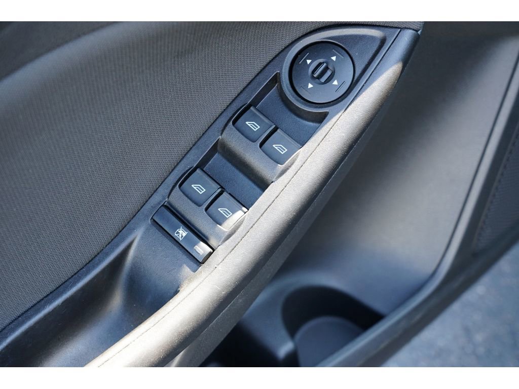 Used 2018 Ford Focus SE image 16