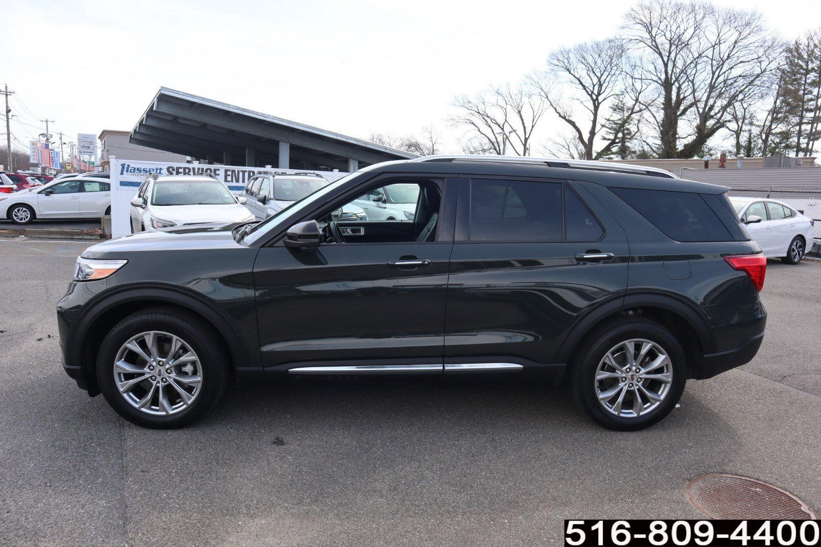 Used 2023 Ford Explorer Limited w/ Equipment Group 301A AWD/4WD image 8