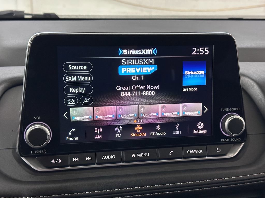 Used 2024 Nissan Rogue SV image 44