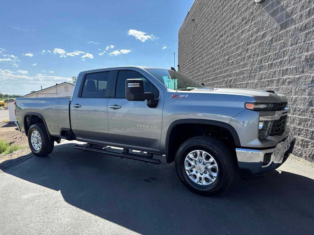 New 2026 Chevrolet Silverado 3500 LT w/ All Star Edition AWD/4WD image 1