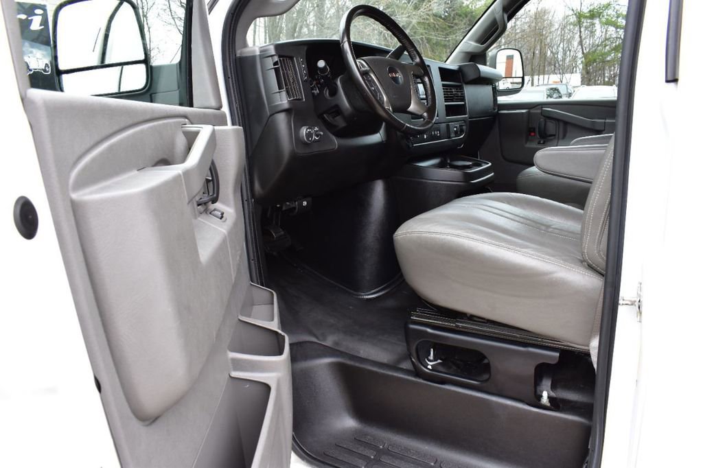 Used 2018 GMC Savana 2500 w/ Communications Package RWD image 15
