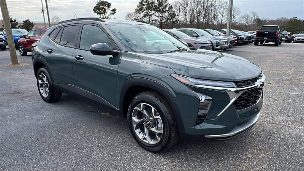 New 2026 Chevrolet Trax LT w/ LT Convenience Package image 3