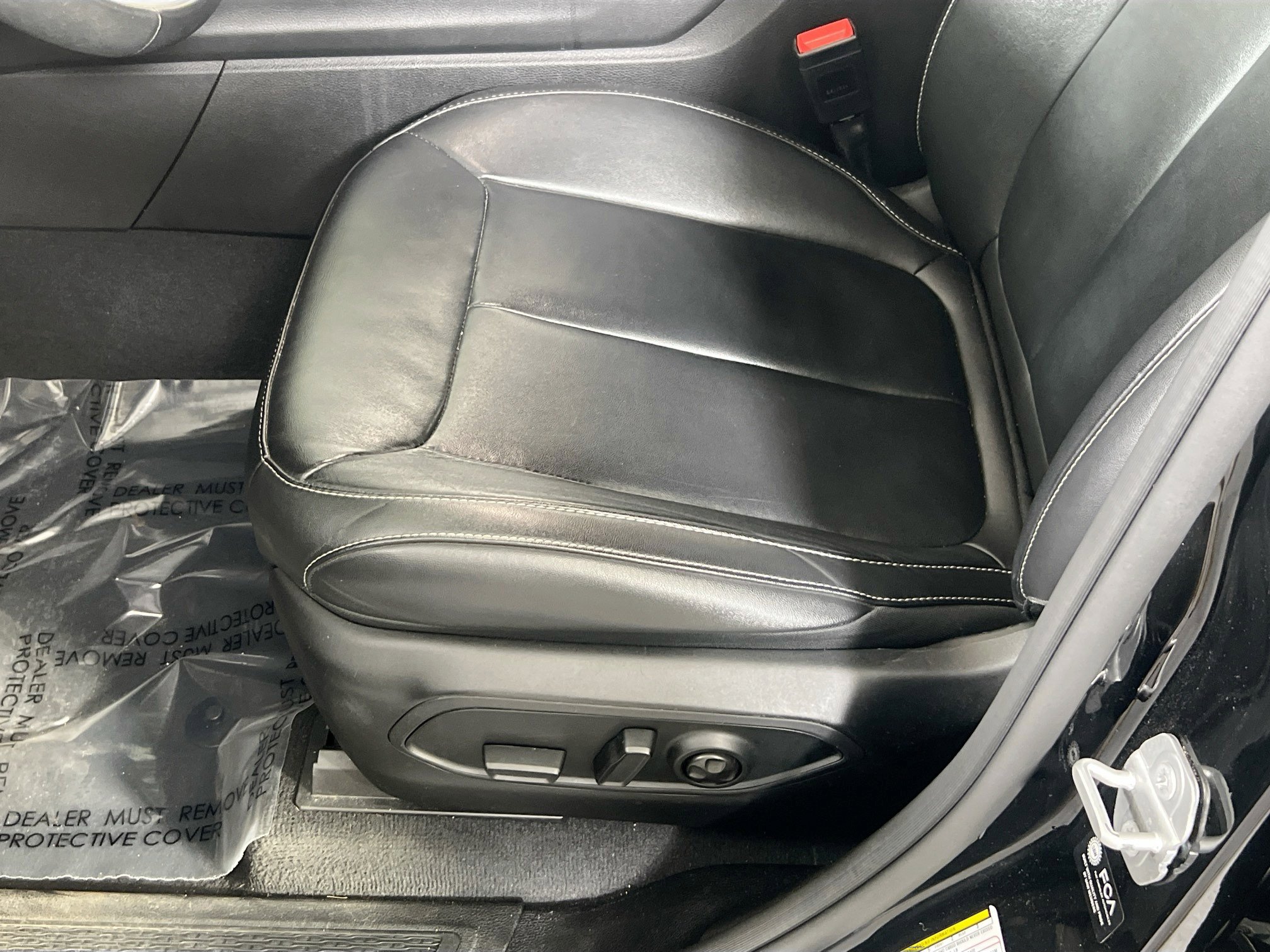 Used 2022 Jeep Grand Cherokee Limited AWD/4WD image 18