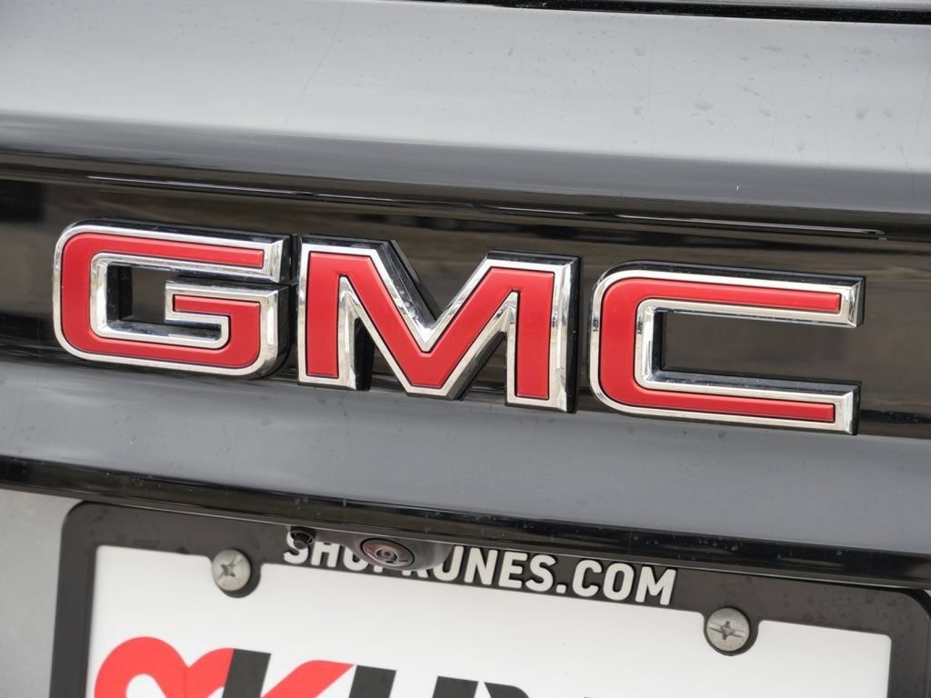 New 2026 GMC Acadia Elevation w/ Elevation Premium Package AWD/4WD image 17
