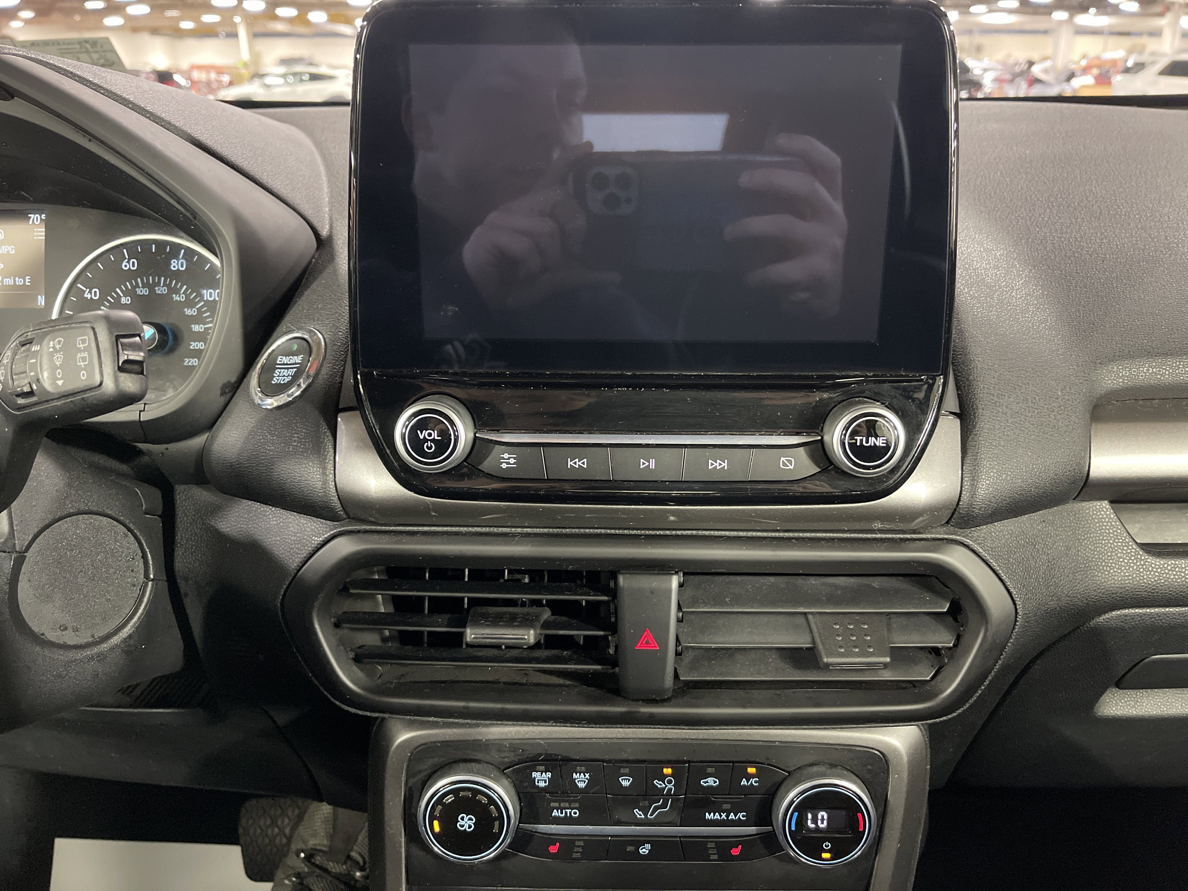 Used 2022 Ford EcoSport SES image 23