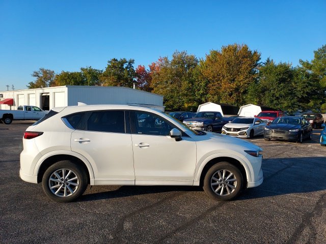 Used 2024 MAZDA CX-5 AWD 2.5 S w/ Preferred Package image 3