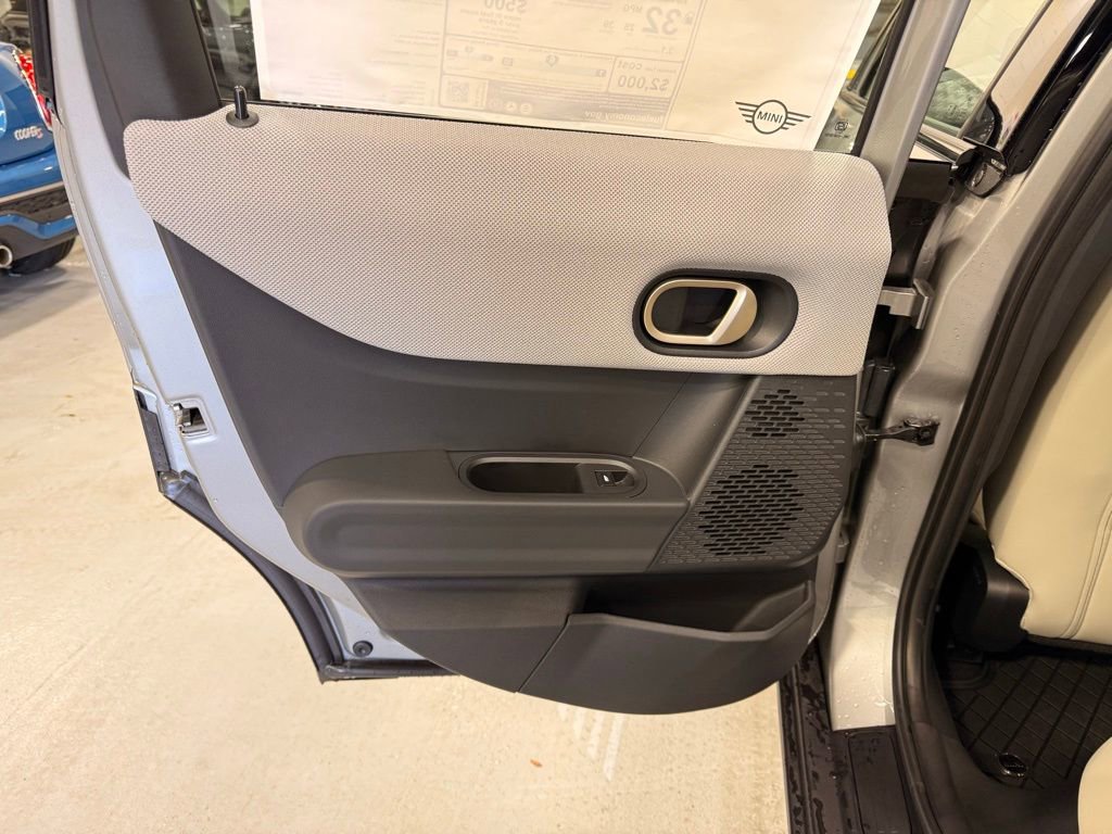 Used 2025 MINI Cooper S image 19