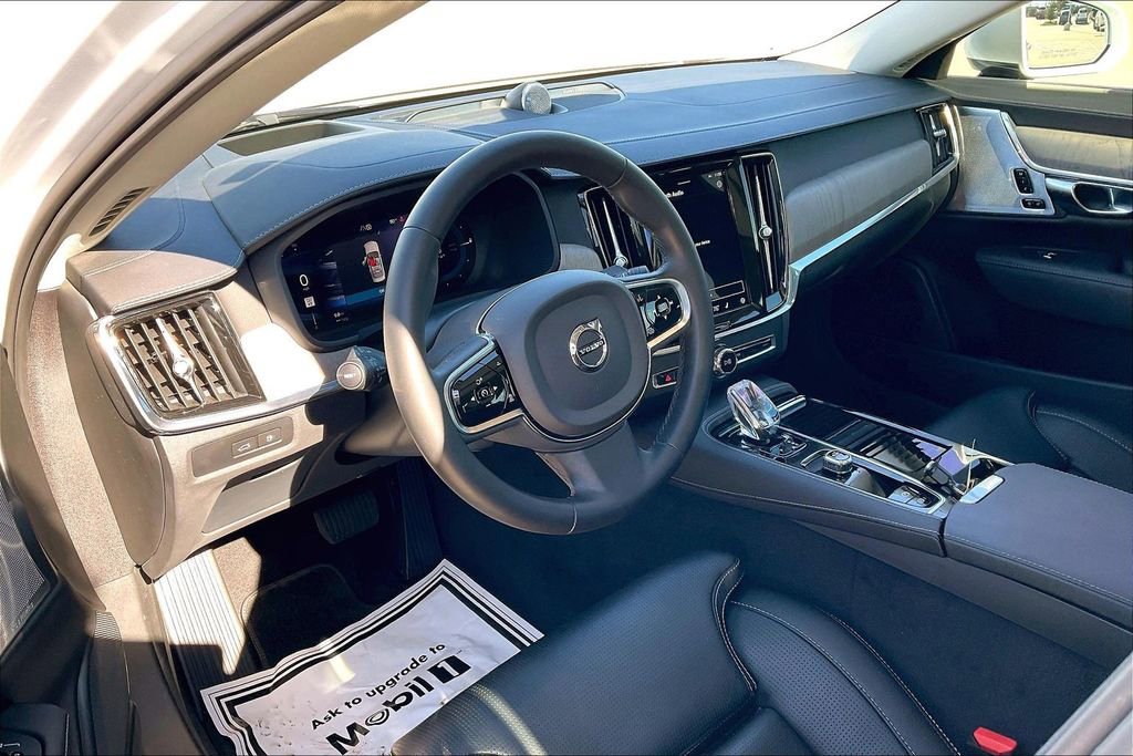Certified 2023 Volvo S90 T8 Ultimate image 17