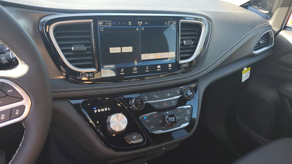 New 2026 Chrysler Pacifica Select image 22