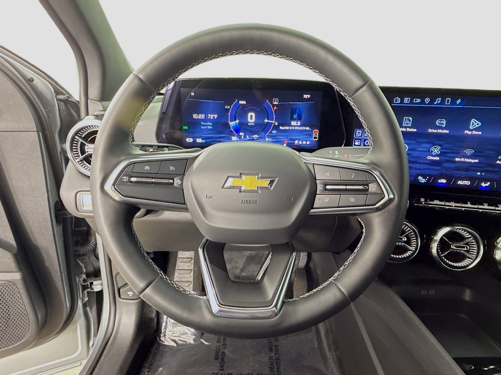 Used 2024 Chevrolet Blazer EV LT image 11