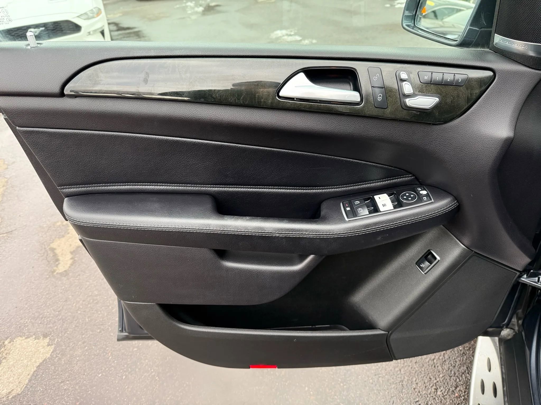 Used 2017 Mercedes-Benz GLS 450 4MATIC w/ Premium Package image 14