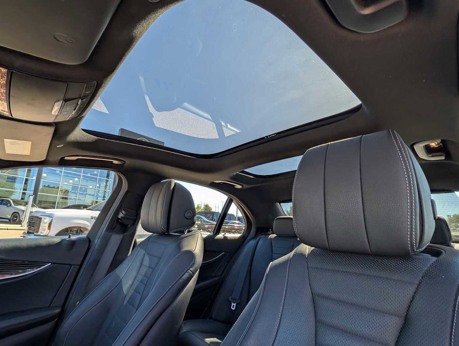 Certified 2019 Mercedes-Benz E 300 4MATIC image 19