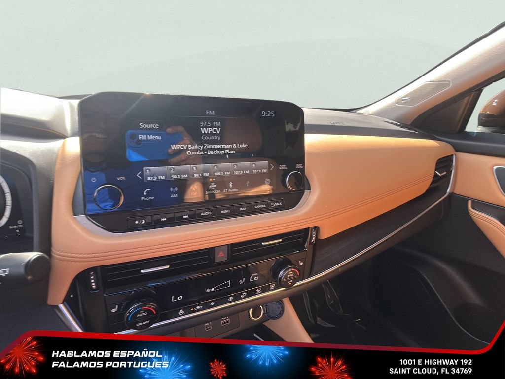 Used 2023 Nissan Rogue Platinum FWD image 21