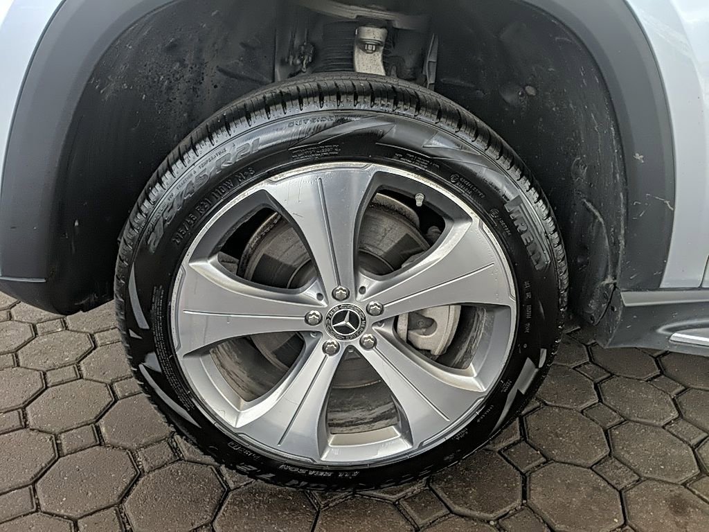 Used 2022 Mercedes-Benz GLS 450 4MATIC image 11