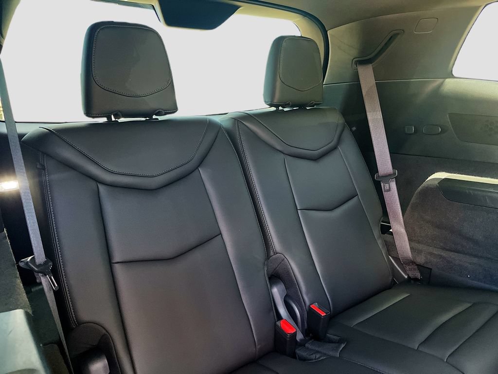 Used 2024 Cadillac XT6 Luxury AWD/4WD image 27