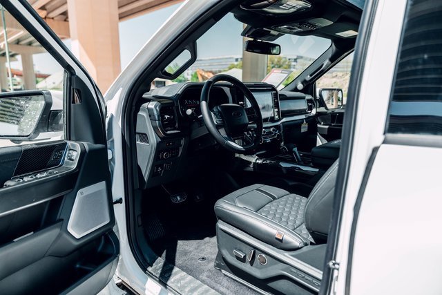 New 2025 Ford F150 Lariat w/ Equipment Group 502A High image 27