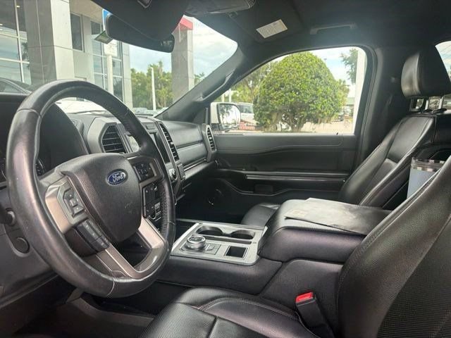 Used 2021 Ford Expedition XLT RWD image 3
