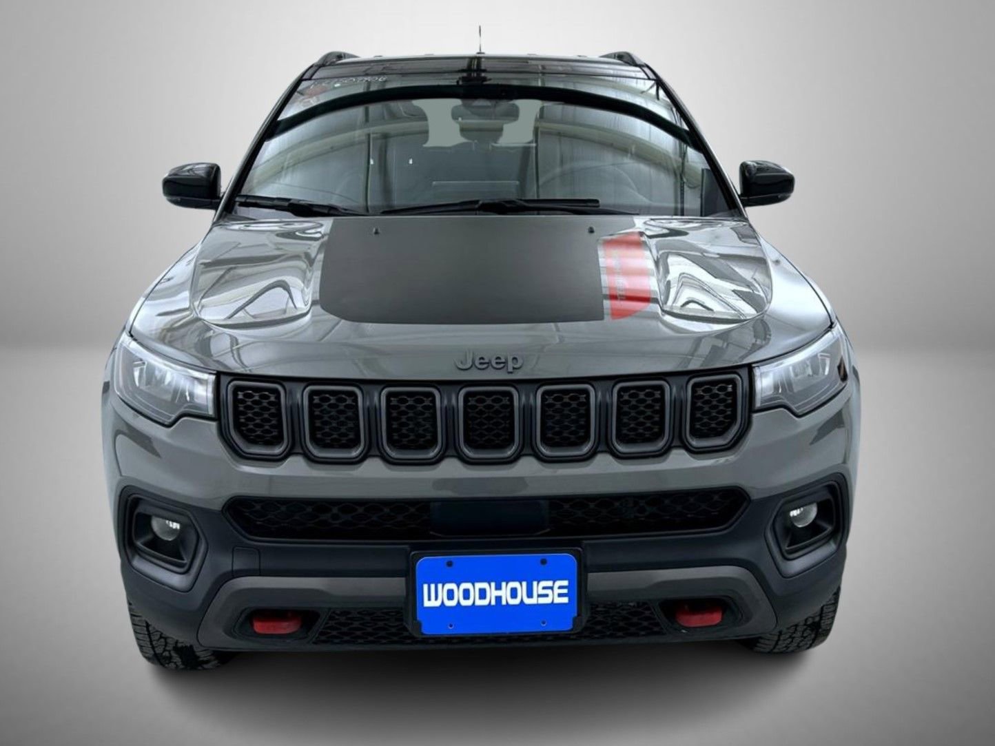 Used 2024 Jeep Compass Trailhawk image 2