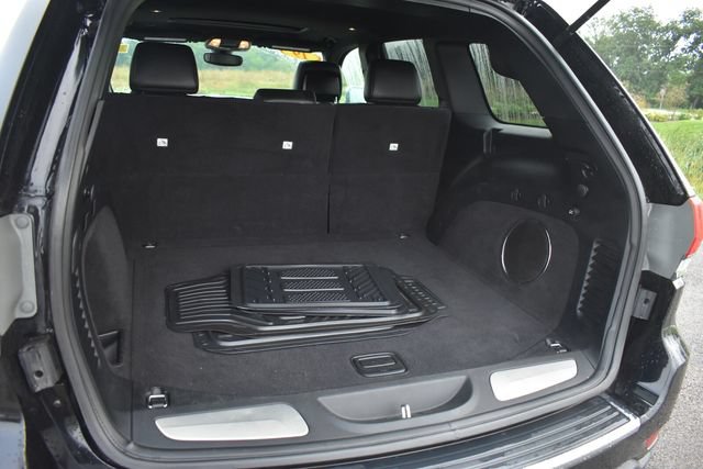 Used 2019 Jeep Grand Cherokee Limited w/ Trailer Tow Group IV AWD/4WD image 19