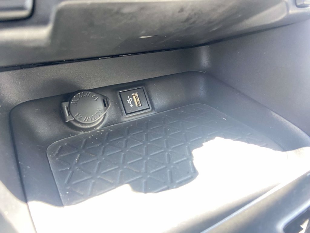 Used 2025 Toyota RAV4 XLE Premium FWD image 26