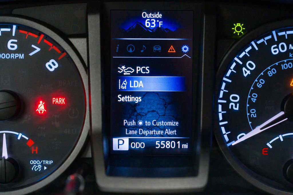 Used 2019 Toyota Tacoma TRD Off-Road image 18