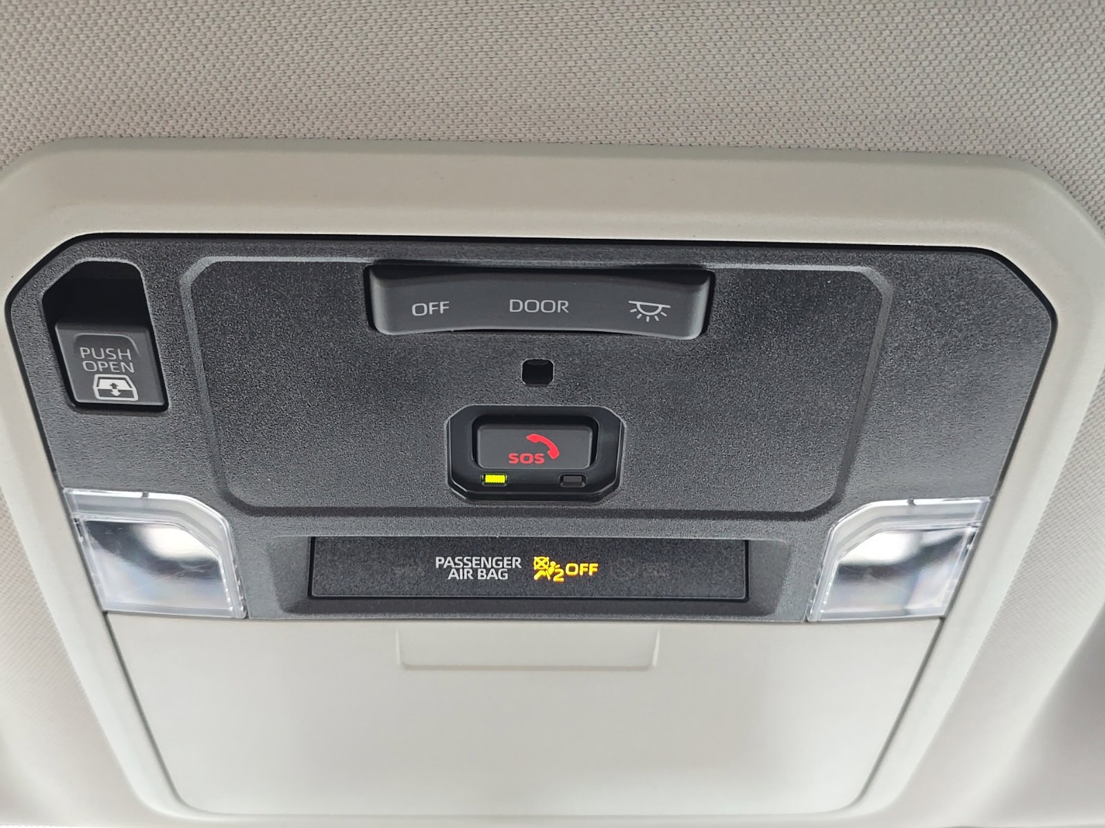 Used 2023 Toyota Tundra SR5 w/ SR5 Convenience Package AWD/4WD image 31