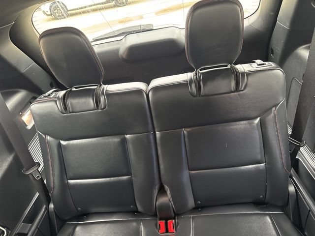 Used 2025 Ford Explorer ST-Line w/ ST-Line Street Pack AWD/4WD image 26
