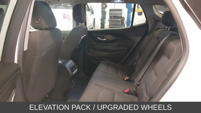 Used 2024 GMC Terrain SLE w/ Elevation Edition FWD image 23