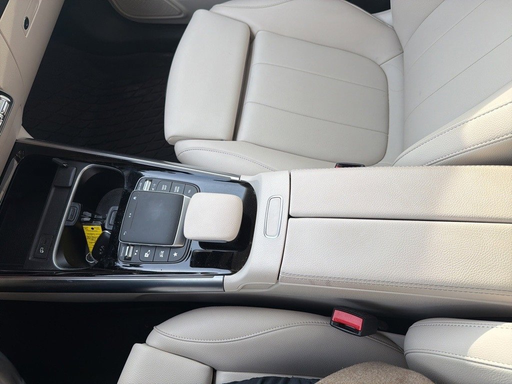 Used 2023 Mercedes-Benz GLA 250 4MATIC image 16