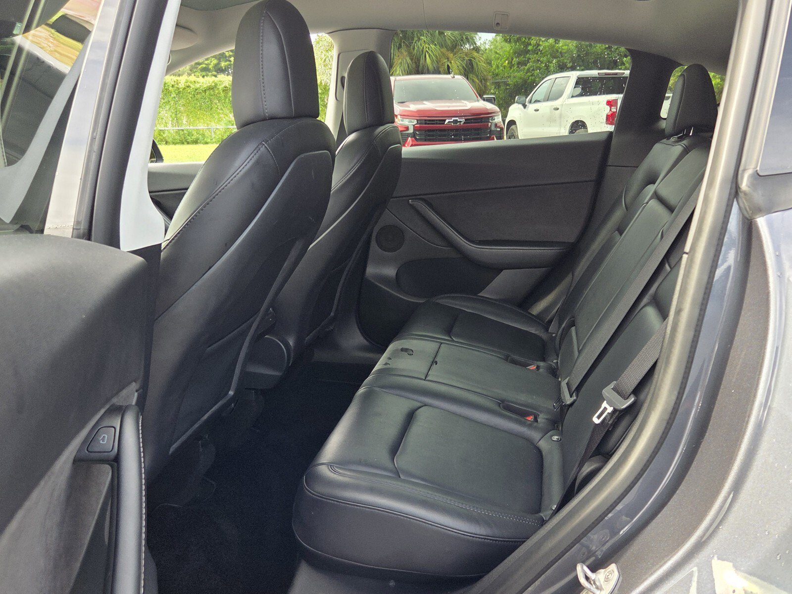 Used 2022 Tesla Model Y Long Range AWD/4WD image 11