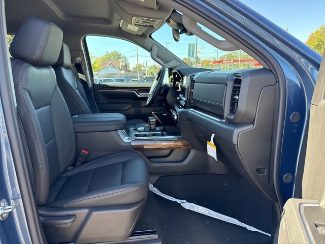 New 2026 GMC Sierra 1500 Elevation w/ Elevation Premium Package image 10