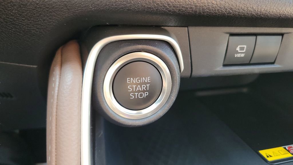 Used 2025 Toyota Grand Highlander AWD image 26