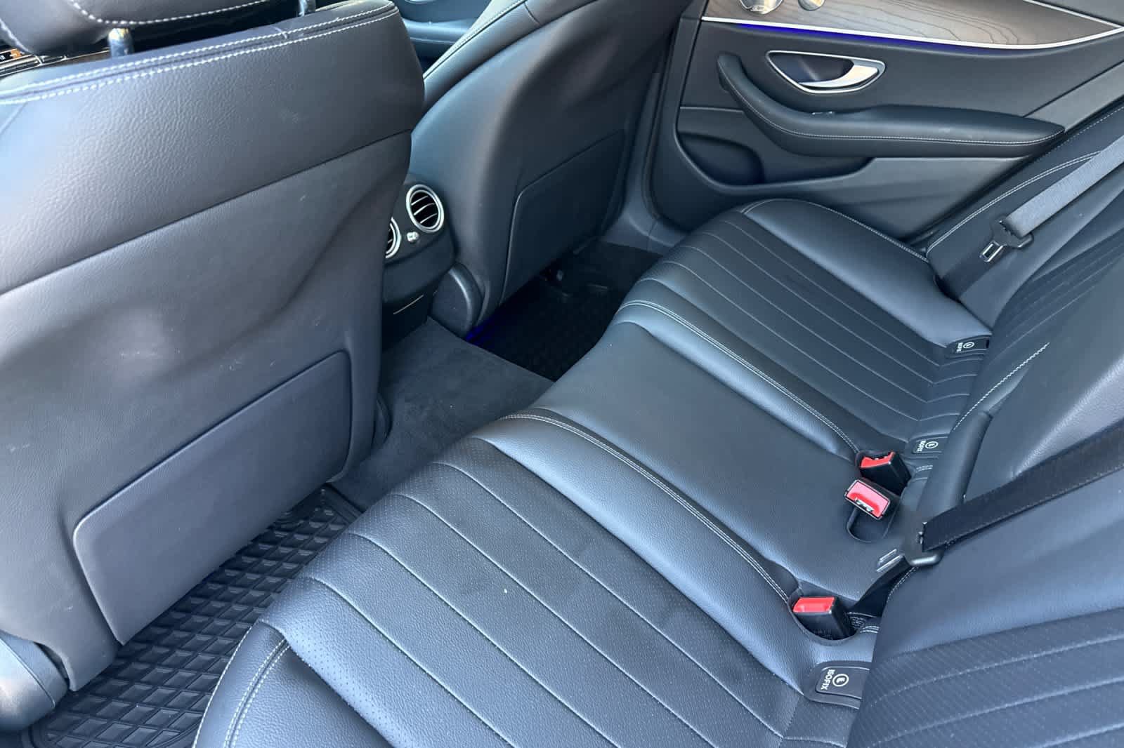 Used 2022 Mercedes-Benz E 350 Sedan image 11