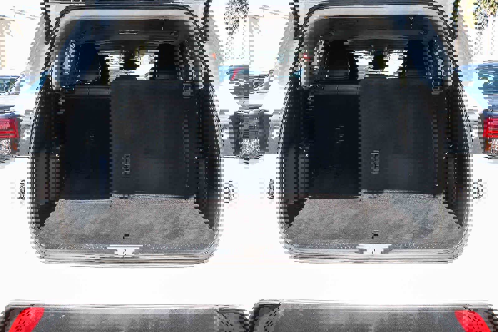 Used 2023 Toyota Highlander XLE image 27