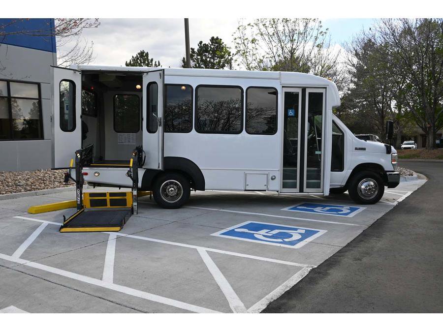 Used 2012 Ford E-350 and Econoline 350 Super Duty w/ Shuttle Bus Prep Pkg RWD image 15