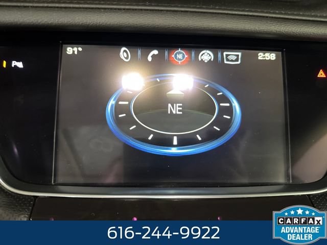 Used 2018 Cadillac XT5 Luxury w/ Driver Awareness Package AWD/4WD image 12