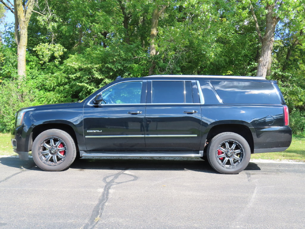 Used 2019 GMC Yukon XL Denali AWD/4WD image 4