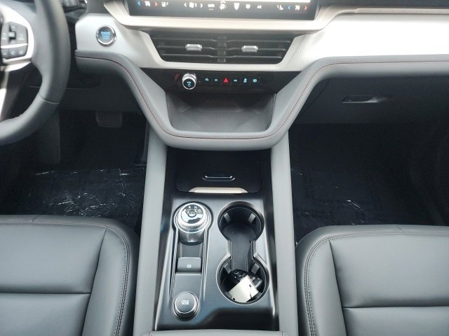 New 2025 Ford Explorer Active w/ Active Comfort Package image 13