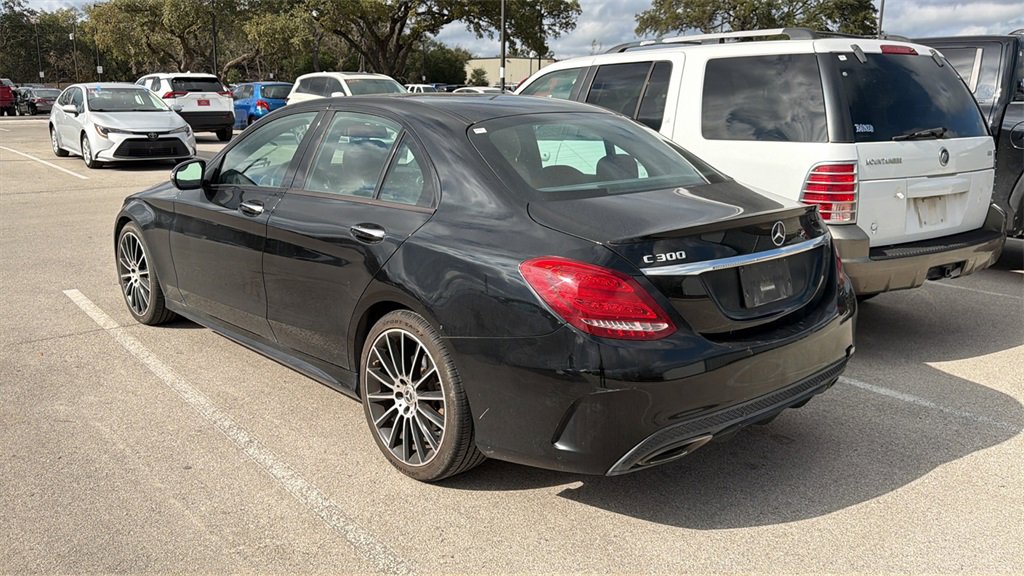 Used 2018 Mercedes-Benz C 300 Sedan image 4