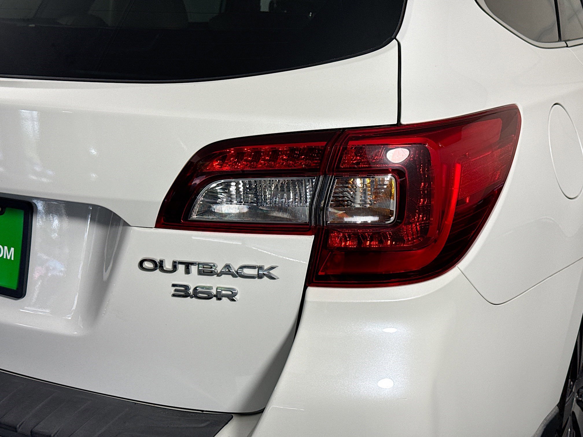 Used 2019 Subaru Outback 3.6R Limited AWD/4WD image 34