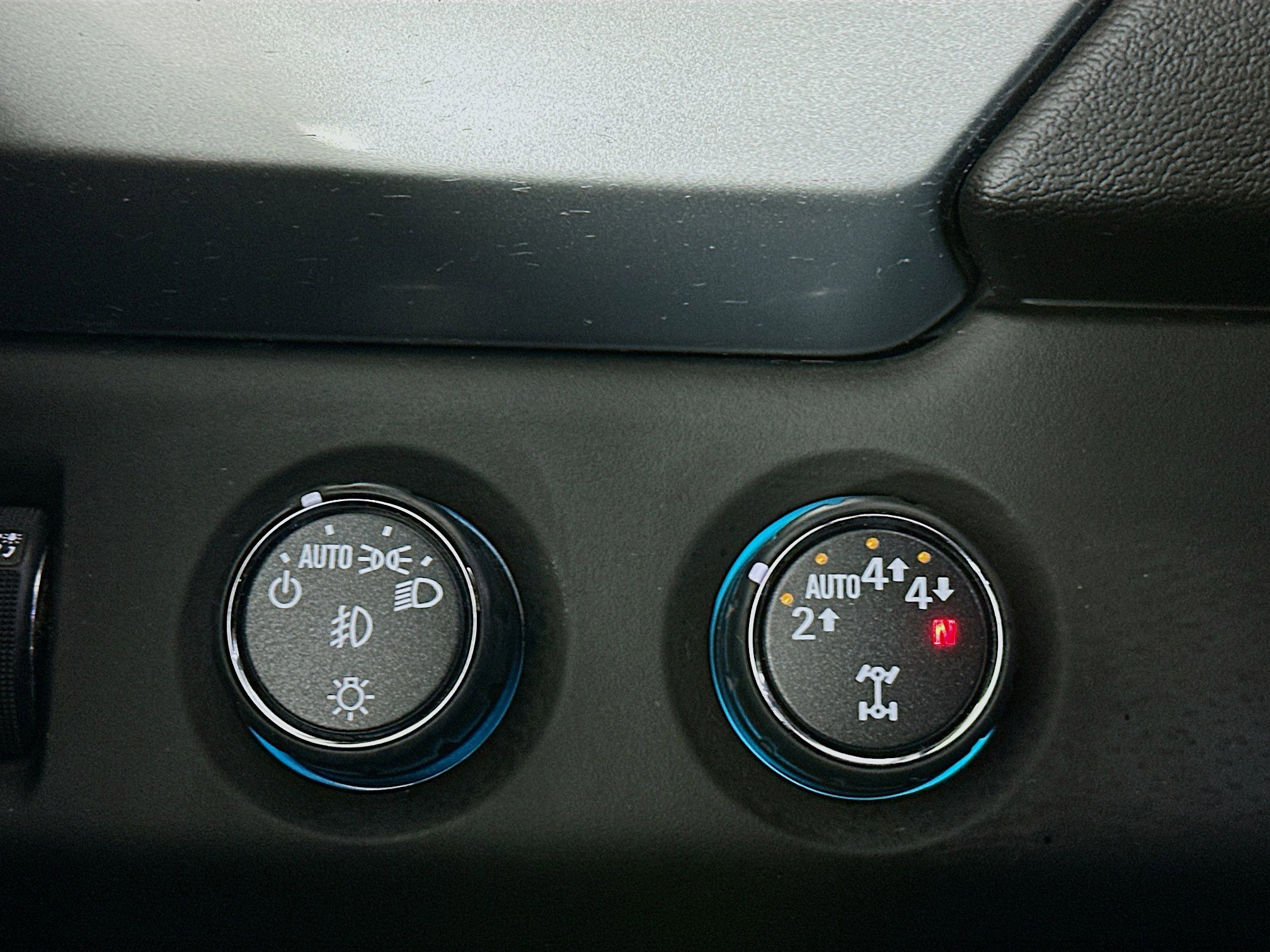 Used 2017 Chevrolet Tahoe LT image 16