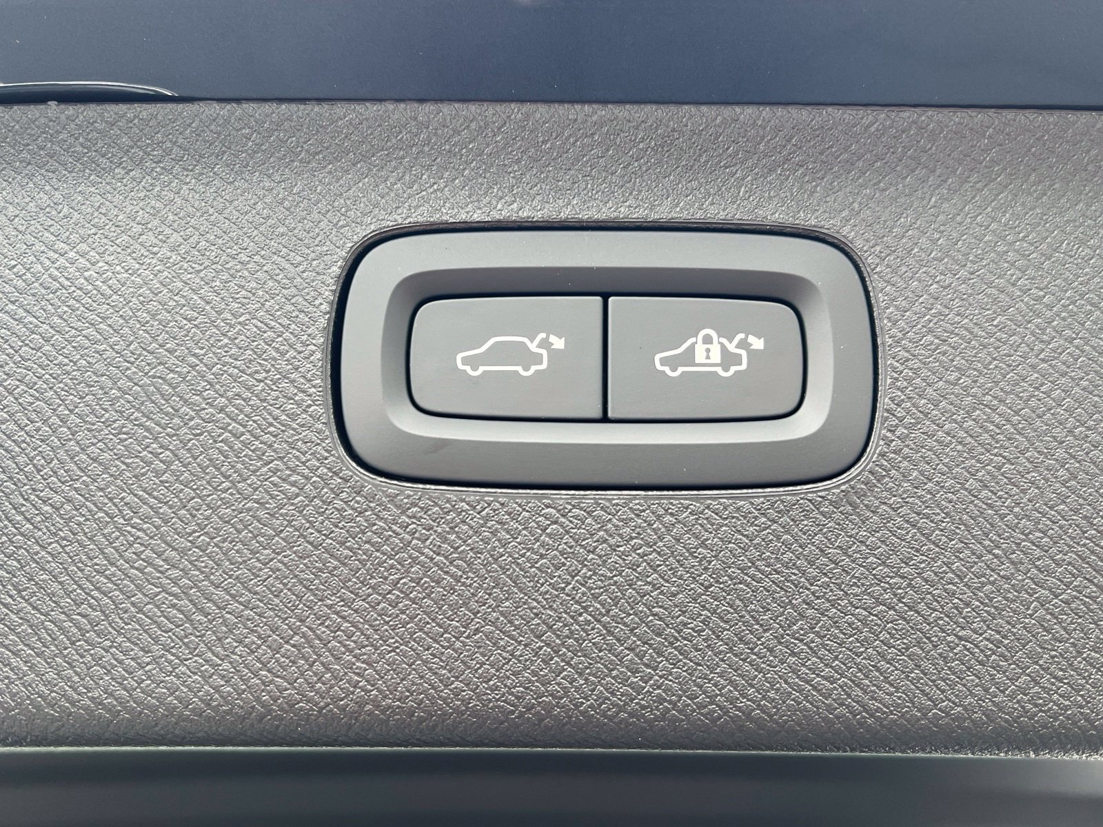 New 2027 Volvo XC90 B6 Ultra AWD/4WD image 48