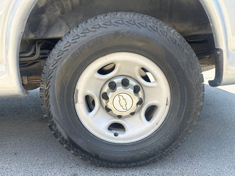 Used 2015 Chevrolet Express 3500 LT w/ LT Preferred Equipment Group RWD image 10