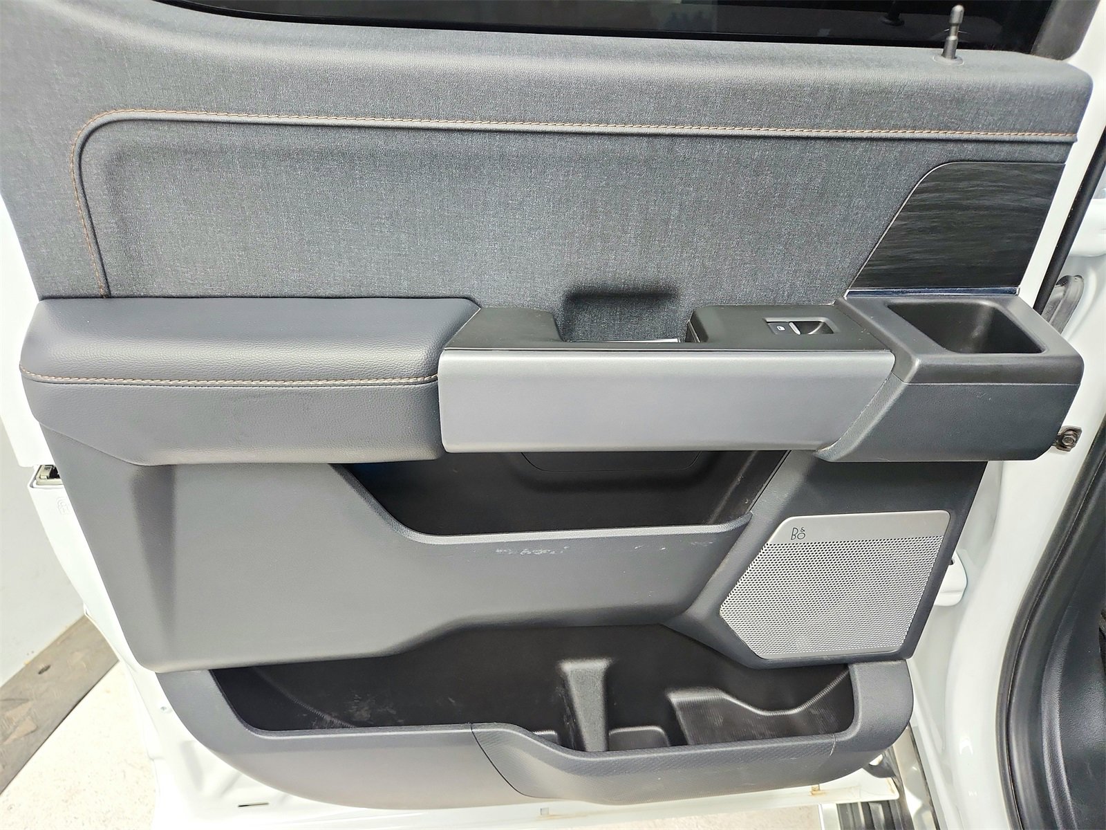 Used 2024 Ford F150 Lariat w/ Tow/Haul Package image 37