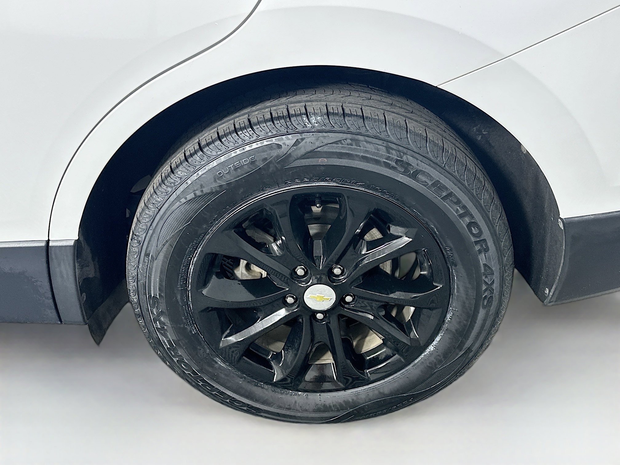 Used 2018 Chevrolet Equinox LT image 11