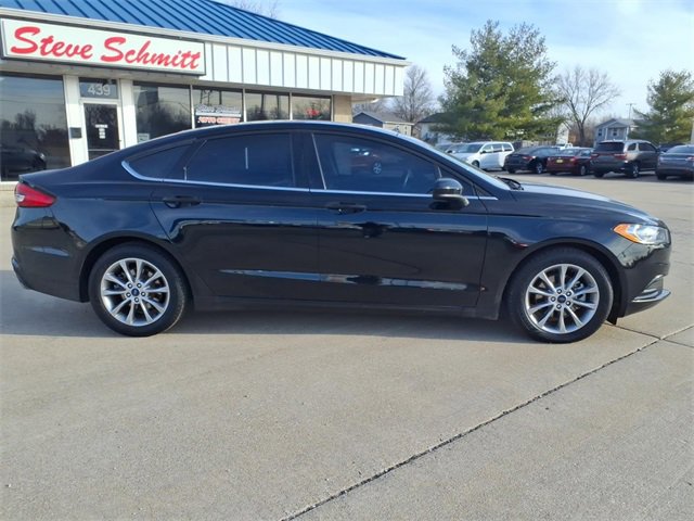 Used 2017 Ford Fusion SE w/ Fusion SE Technology Package image 29